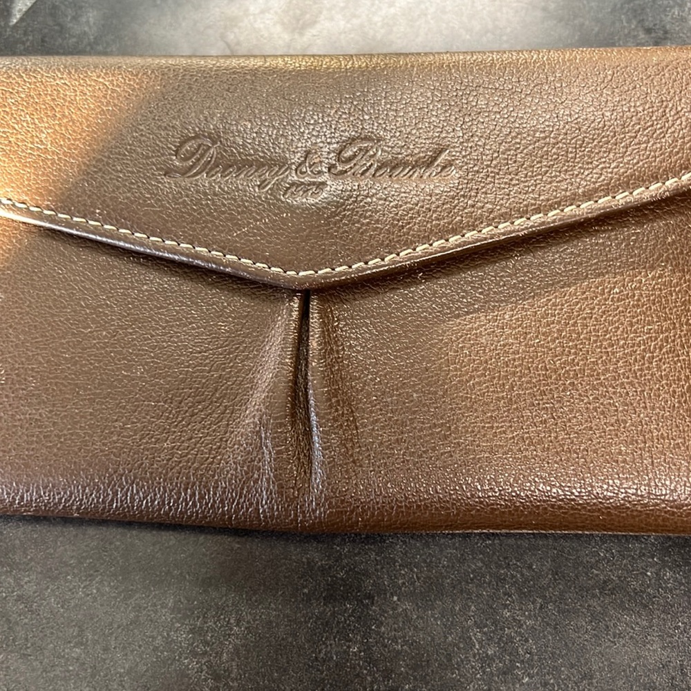 Vintage women’s wallet Dooney & Bourke 1975 BrownLeather Red interior